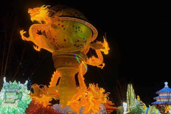 Explora__La_Noche_de_los_Mil_Faroles_de_Peki_n__y_Da_la_Bienvenida_al_An_o_Nuevo_con_un_Deslumbrante_Especta_culo_de_Luces_
