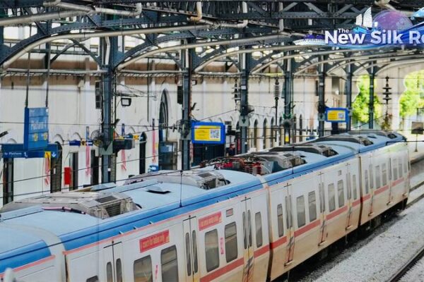 Explorando_la__Fa_brica_de_Trenes__de_Malasia__Un_Viaje_de_Alta_Velocidad_hacia_el_Futuro__ video poster