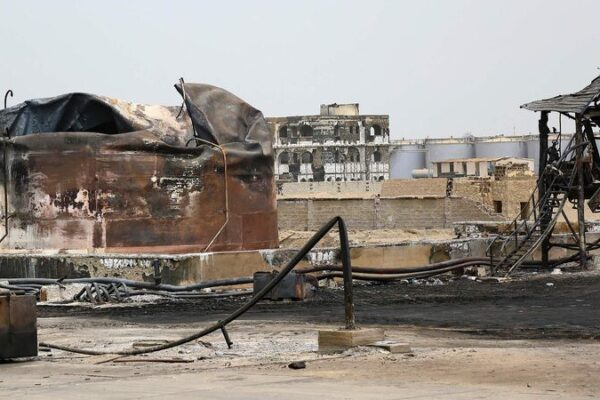Explosiones_en_Yemen__Coalicio_n_EE_UU__Reino_Unido_supuestamente_ataca_el_aeropuerto_de_Hodeidah