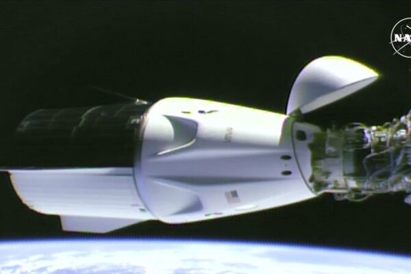 Falcon_9_despega_de_nuevo__SpaceX_lista_para_el_lanzamiento_de_Hera_tras_luz_verde_de_la_FAA