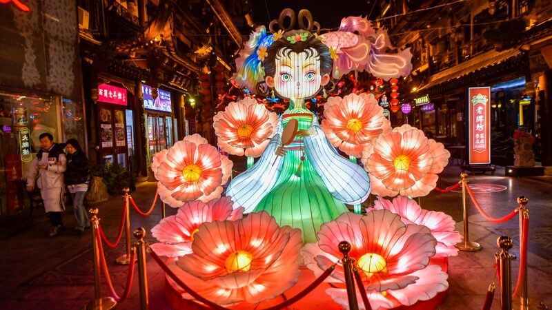 Faroles_coloridos_iluminan_Jinan___Inicia_el_Festival_de_Primavera_en_China___