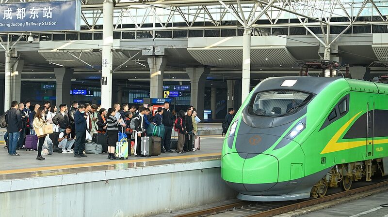 _Ferrocarriles_de_China_alcanzan_re_cord__4_mil_millones_de_pasajeros_en_11_meses___