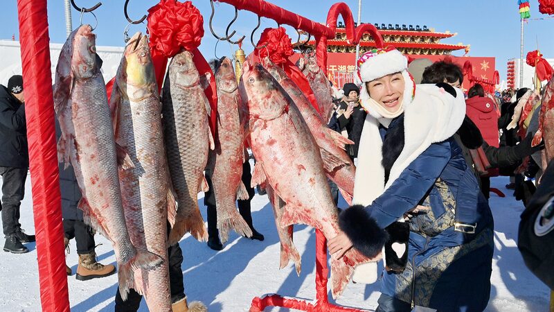 Festival_E_pico_de_Pesca_de_Invierno_en_el_Lago_Chagan__Tradiciones_Antiguas_y_Emociones_Modernas
