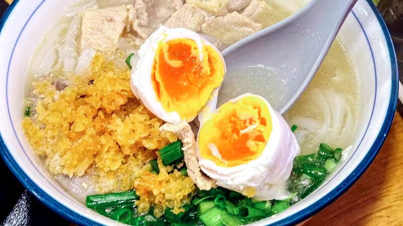 Fideos_de_Arroz_Hou_an__El_Sabor_de_Hainan_Que_No_Puedes_Perderte__