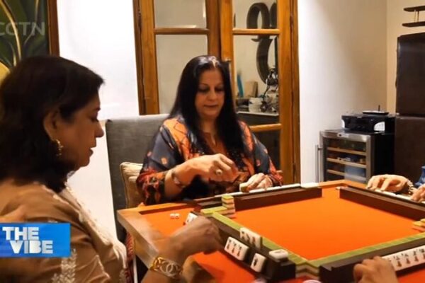 Fiebre de Mahjong llega a India: El antiguo juego chino cautiva a una nueva generación Fiebre_de_Mahjong_llega_a_India__El_antiguo_juego_chino_cautiva_a_una_nueva_generacio_n video poster