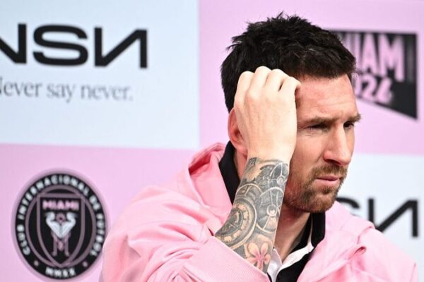 ¡Finalmente! Reembolsos Emitidos por la Ausencia de Messi en el Partido en Hong Kong ⚽️ _Finalmente__Reembolsos_Emitidos_por_la_Ausencia_de_Messi_en_el_Partido_en_Hong_Kong___