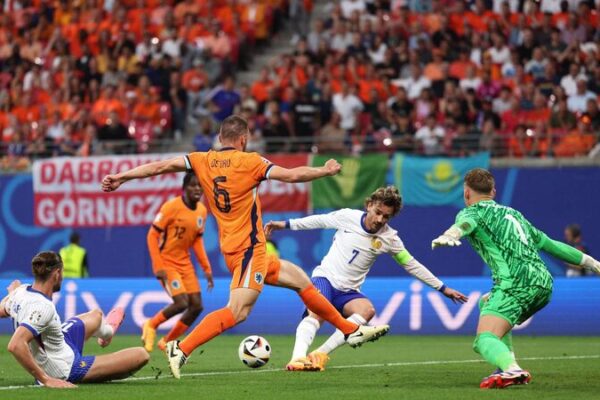 Francia y los Países Bajos Empatan y Dejan a Polonia Fuera de la Euro 2024 🏆 Francia_y_los_Pai_ses_Bajos_Empatan_y_Dejan_a_Polonia_Fuera_de_la_Euro_2024__