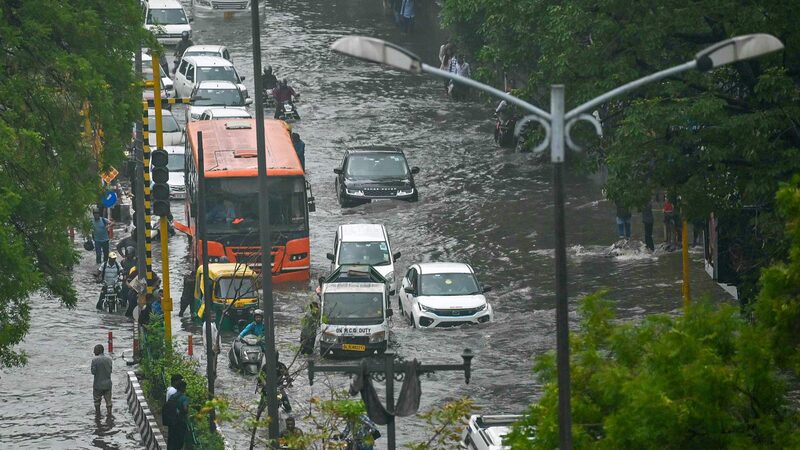 Fuertes_lluvias_paralizan_Delhi___
