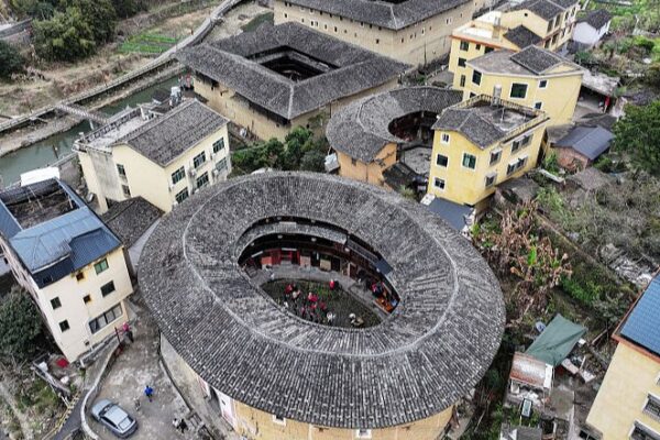 Fujian_Tulou__Descubriendo_las_maravillas_arquitecto_nicas_de_los_Hakka