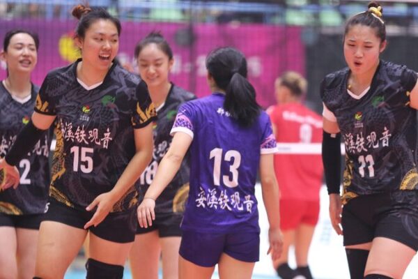 Fujian supera a Beijing en un emocionante inicio de la Liga de Voleibol Femenil 🏐🔥 Fujian_supera_a_Beijing_en_un_emocionante_inicio_de_la_Liga_de_Voleibol_Femenil___ video poster
