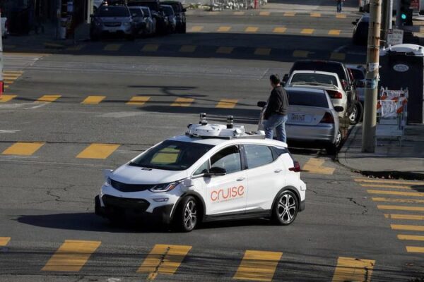 GM frena los autos autónomos y cambia de marcha hacia el nuevo Bolt eléctrico 🚗⚡ GM_frena_los_autos_auto_nomos_y_cambia_de_marcha_hacia_el_nuevo_Bolt_ele_ctrico___