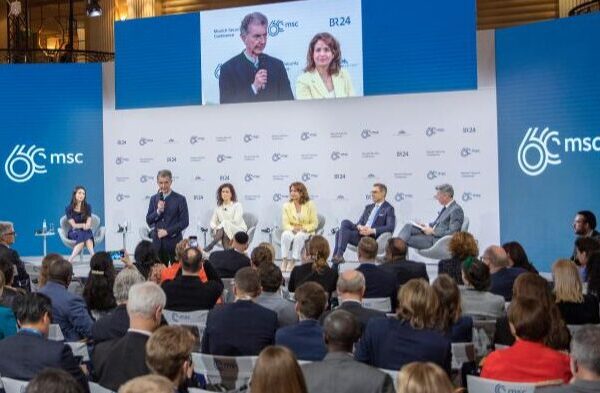 ÂżGanar-ganar o perder-perder? El futuro incierto de la seguridad global _Ganar_ganar_o_perder_perder__El_futuro_incierto_de_la_seguridad_global