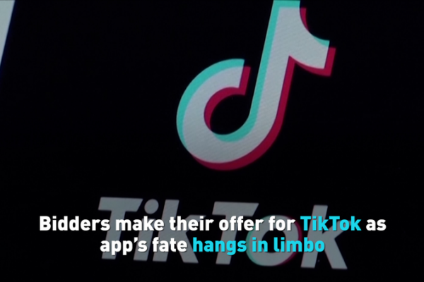 Gigantes tecnológicos hacen fila para pujar por TikTok mientras el destino de la app sigue en el limbo Gigantes_tecnolo_gicos_hacen_fila_para_pujar_por_TikTok_mientras_el_destino_de_la_app_sigue_en_el_limbo video poster