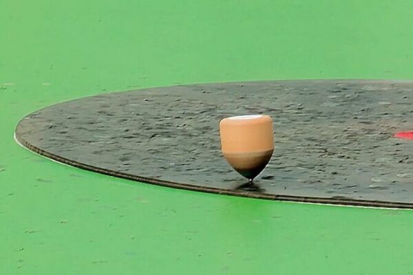 Girando_hacia_la_tradicio_n___Da_Tuoluo_ilumina_los_Juegos_E_tnicos_en_Sanya_ video poster