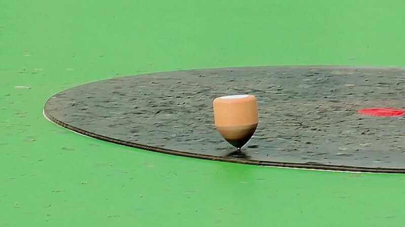 Girando_hacia_la_tradicio_n___Da_Tuoluo_ilumina_los_Juegos_E_tnicos_en_Sanya_ video poster