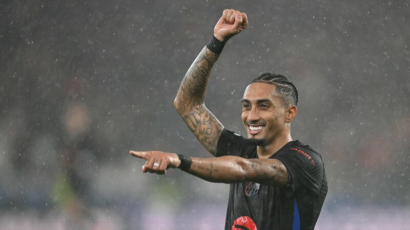 Gol_de_u_ltimo_minuto_de_Raphinha_le_da_al_Barc_a_victoria_5_4_sobre_Benfica_y_pase_a_octavos