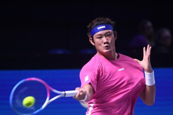 Grigor_Dimitrov_derrota_a_Zhang_Zhizhen_en_un_enfrentamiento_en_Viena___
