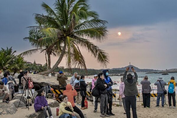 Hainan de China construirá una fábrica que producirá 1,000 satélites al año 🚀 Hainan_de_China_construira__una_fa_brica_que_producira__1_000_sate_lites_al_an_o__