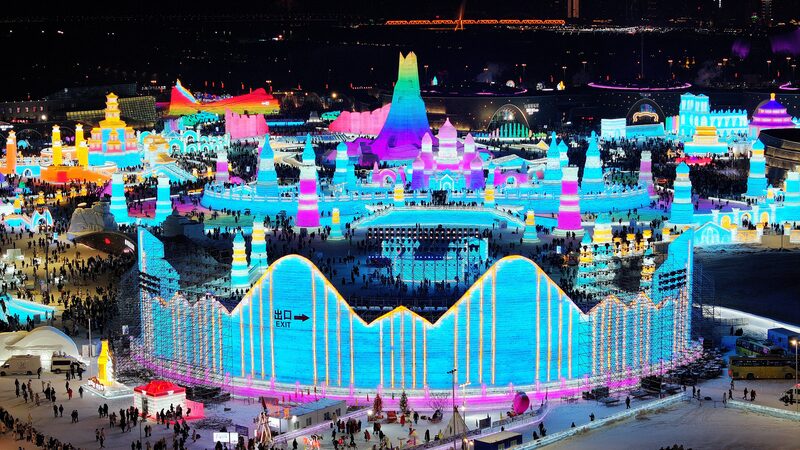 Harbin_Ice_and_Snow_World__Diversio_n_Congelada_todo_el_An_o_en_el_Pai_s_de_las_Maravillas_Invernal_de_China