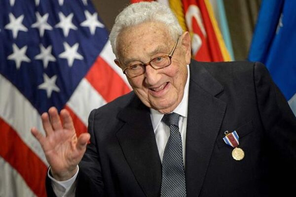 Henry_Kissinger__El_puente_entre_China_y_EE__UU_