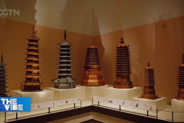 Históricas pagodas de Shanghái se reúnen en Singapur después de más de un siglo ⛩️ Histo_ricas_pagodas_de_Shangha_i_se_reu_nen_en_Singapur_despue_s_de_ma_s_de_un_siglo___ video poster
