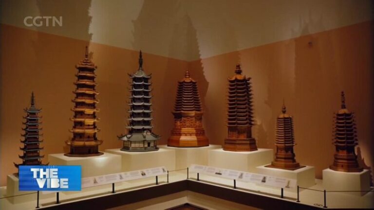 Histo_ricas_pagodas_de_Shangha_i_se_reu_nen_en_Singapur_despue_s_de_ma_s_de_un_siglo___ video poster