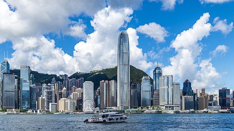 _Hong_Kong_abre_ma_s_sus_puertas_para_el_talento_global_