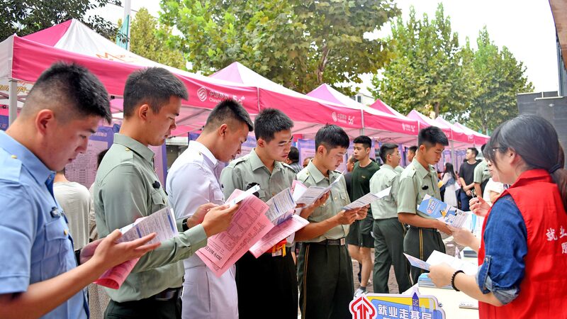 Honrando_a_los_he_roes__Xi_Jinping_insta_a_un_mejor_cuidado_para_los_veteranos_antes_del_Di_a_del_Eje_rcito