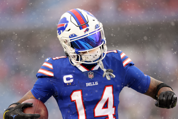 Houston_Texans_sacuden_las_cosas__Stefon_Diggs_sera__agente_libre_despue_s_de_la_temporada_2024