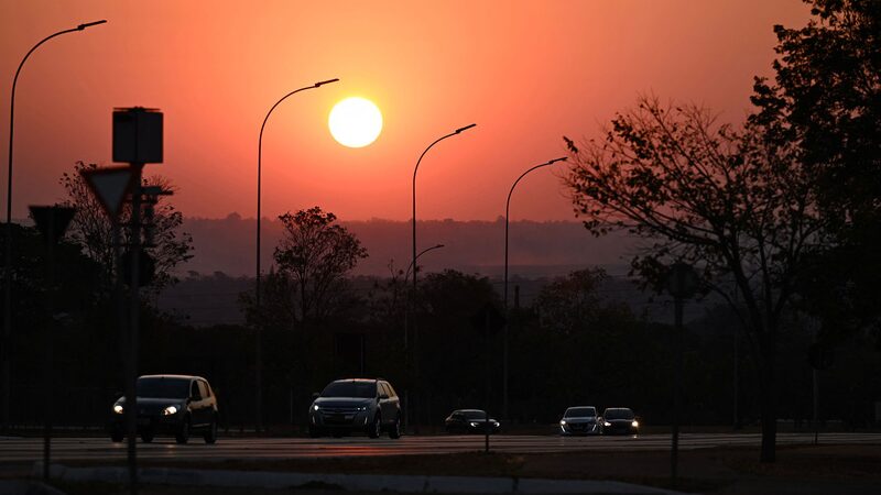 Humo_de_los_incendios_en_Brasil_nubla_ciudades_importantes_y_pai_ses_vecinos____