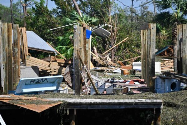 ⛈️ Huracán Helene deja al menos 33 muertos y caos en el sureste de EE.UU. ___Huraca_n_Helene_deja_al_menos_33_muertos_y_caos_en_el_sureste_de_EE_UU_