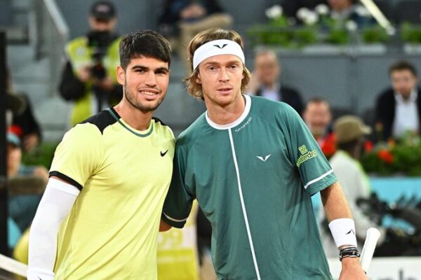 Impacto_en_Madrid___Alcaraz_Fuera__Sabalenka_Sigue_Adelante___