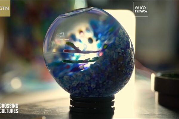 Impresionados_por_el_Arte__La_Fa_brica_de_Cristal_Saint_Louis_de_Francia_y_sus_Creaciones_Hipnotizantes video poster