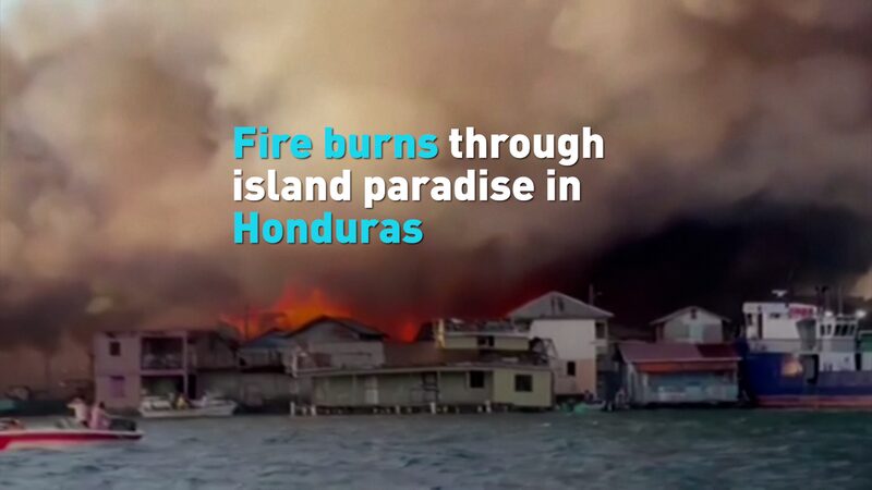 Incendio_Devasta_Isla_Honduren_a_de_Guanaja__Destruye_40_Hogares_y_Desplaza_a_Cientos video poster
