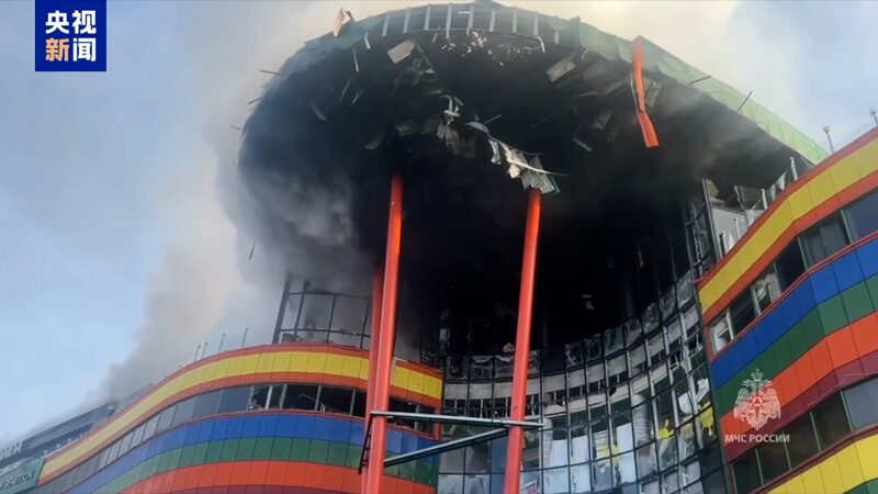 __Incendio_en_centro_comercial_ruso__1_muerto__9_heridos_en_incendio_de_Vladikavkaz video poster