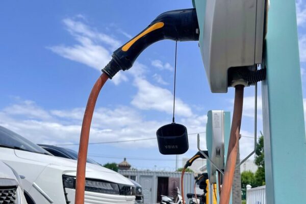 Industria_automotriz_alemana_se_opone_a_aranceles_de_la_UE_sobre_autos_ele_ctricos_chinos