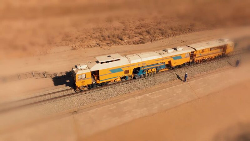 Ingenieros_chinos_conquistan_el__Mar_de_la_Muerte__con_un_e_pico_ferrocarril_en_el_desierto video poster