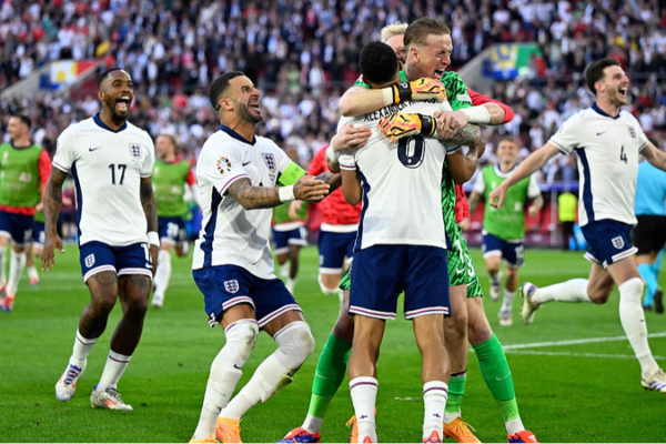 Inglaterra derrota a Suiza en tanda de penales para llegar a las semifinales de la Euro 2024 Inglaterra_derrota_a_Suiza_en_tanda_de_penales_para_llegar_a_las_semifinales_de_la_Euro_2024