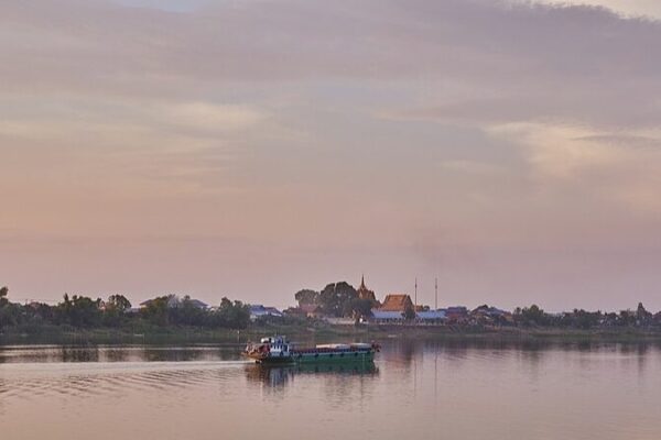 _Inicia_construccio_n_subacua_tica_de_puente_construido_por_China_en_Camboya____