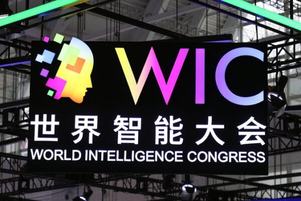 Innovaciones Globales de IA se Unen en la Expo Mundial de Inteligencia 2024 en Tianjin 🤖🌍 Innovaciones_Globales_de_IA_se_Unen_en_la_Expo_Mundial_de_Inteligencia_2024_en_Tianjin___