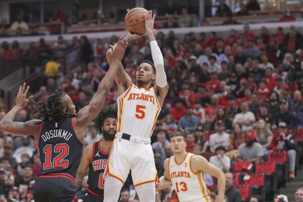 Intercambio Sorpresa: Hawks Envían a Dejounte Murray a los Pelicans en un Acuerdo Sorprendentemente Barato Intercambio_Sorpresa__Hawks_Envi_an_a_Dejounte_Murray_a_los_Pelicans_en_un_Acuerdo_Sorprendentemente_Barato