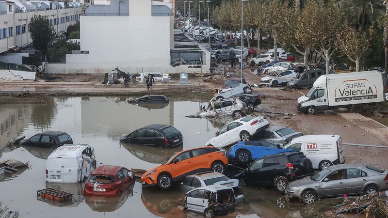 Inundacio_n_Devastadora_Golpea_Espan_a__95_Vidas_Perdidas_en_Valencia