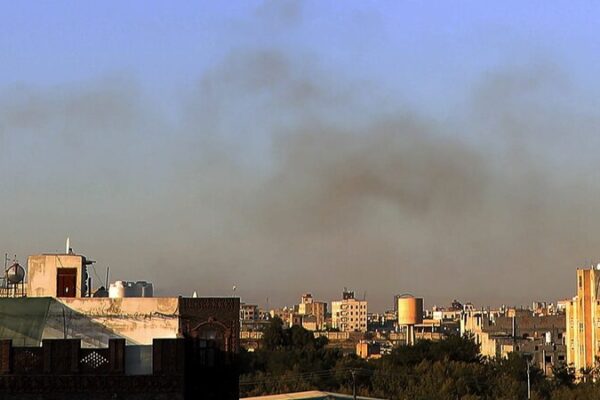 🔥 Israel ataca fuerzas hutíes en Yemen: Aeropuertos impactados, seis muertos __Israel_ataca_fuerzas_huti_es_en_Yemen__Aeropuertos_impactados__seis_muertos