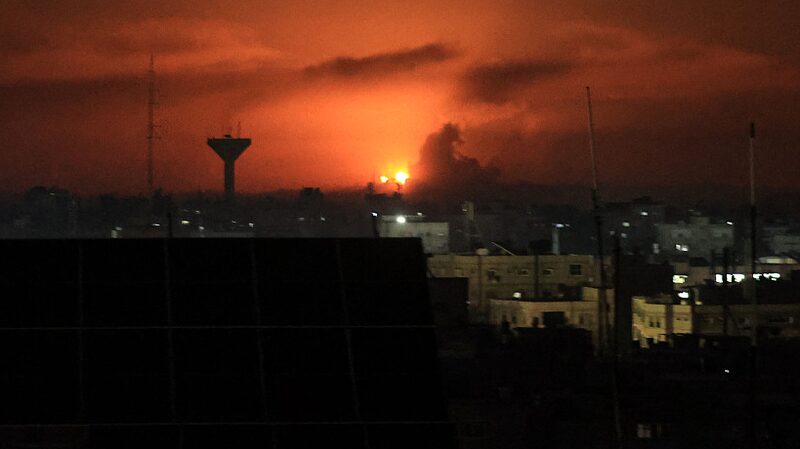 Israel_reanuda_combate_en_Gaza_tras_acusaciones_de_violacio_n_de_tregua___ video poster