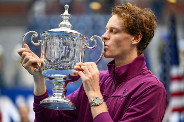 Jannik Sinner Brilla: Derrota a Fritz y Gana el Título del US Open 🏆 Jannik_Sinner_Brilla__Derrota_a_Fritz_y_Gana_el_Ti_tulo_del_US_Open__