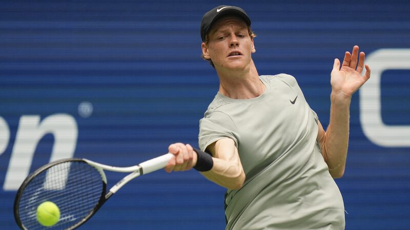 Jannik_Sinner_derrota_a_Alex_Michelsen_para_avanzar_a_la_tercera_ronda_del_US_Open___
