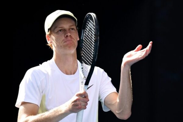 Jannik_Sinner_e_Iga_Swiatek_brillan_en_los_cuartos_de_final_del_Australian_Open___