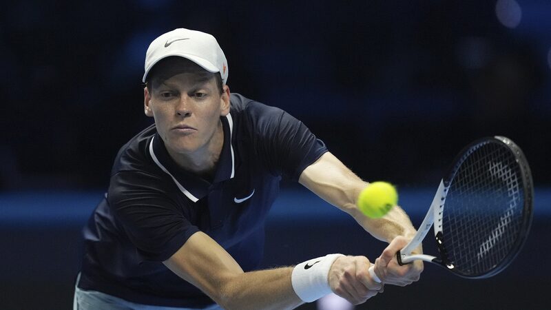 Jannik_Sinner_inicia_campan_a_en_las_Finales_ATP_con_victoria_sobre_De_Minaur