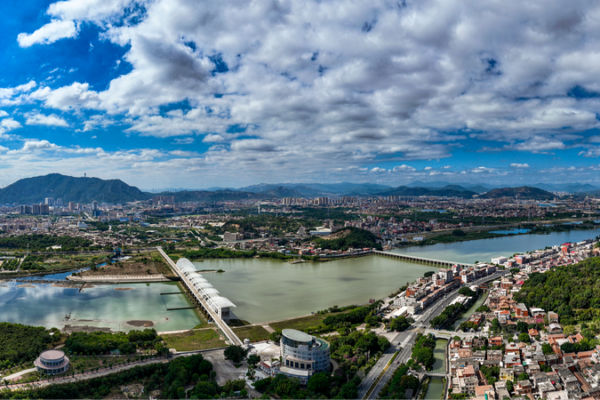 Jinjiang__La_ciudad_vibrante_que_energiza_la_escena_deportiva_internacional___ video poster