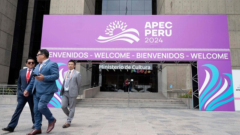 Jo_venes_de_APEC_se_unen_por_un_futuro_ma_s_verde_y_comercio_abierto___